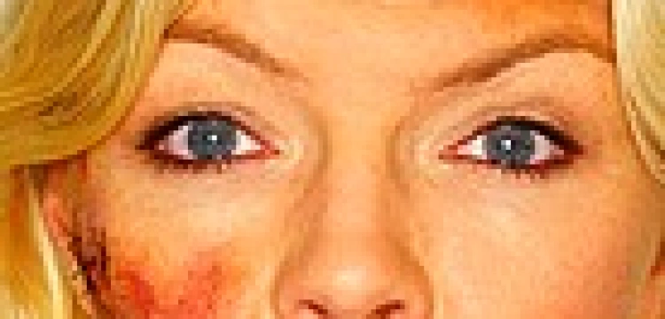 Szokujący film wzywający do przecięcia przemocy w rodzinie