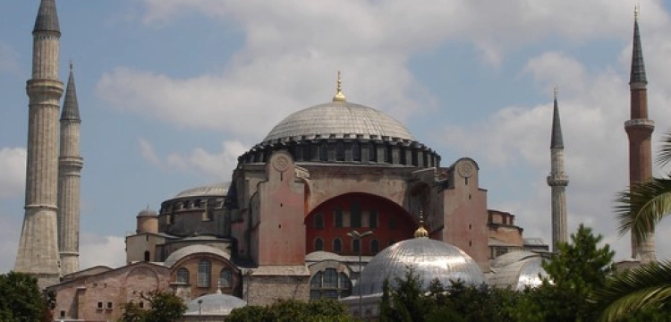 „Świat na łasce idioty”