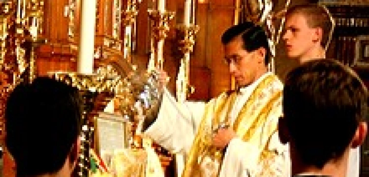 Wraca msza w starym rycie