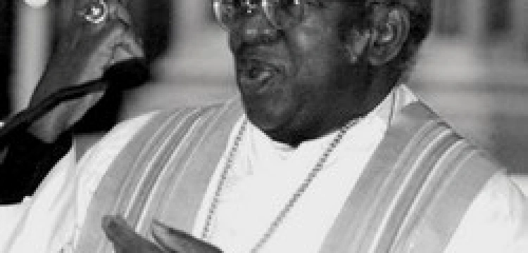 Arcybiskup Milingo poza Kościołem