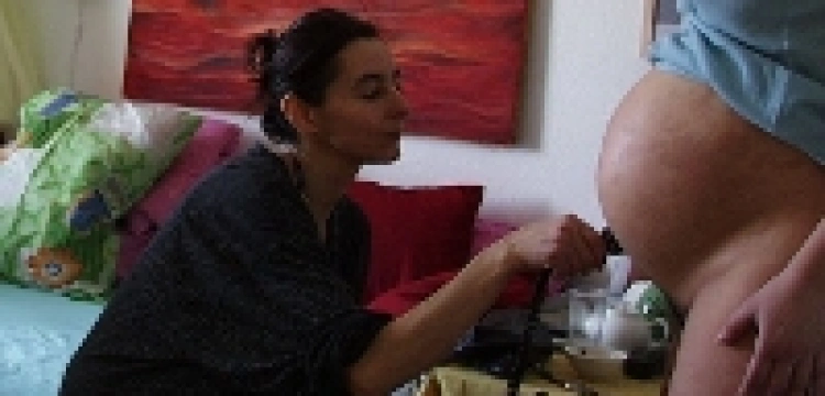 Domowy poród ze środków NFZ?