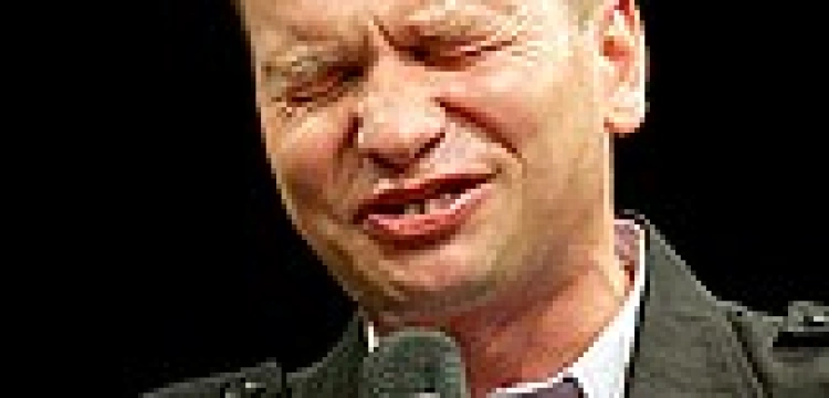 Gwiazda TVN szydzi sobie z księży