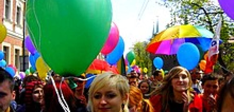 Homo-premier w Polsce? Ankietowani mówią, że są „za”