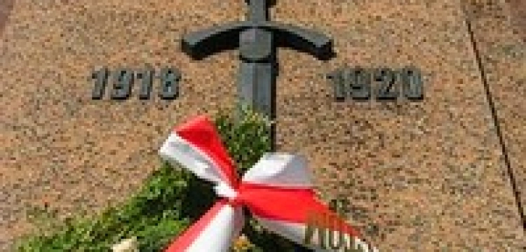 Lwowscy radni usuwają Szczerbiec z cmentarza Orląt