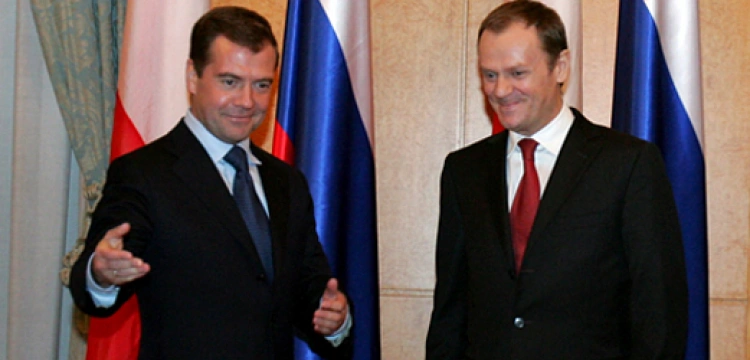 W pułapce zakłamania