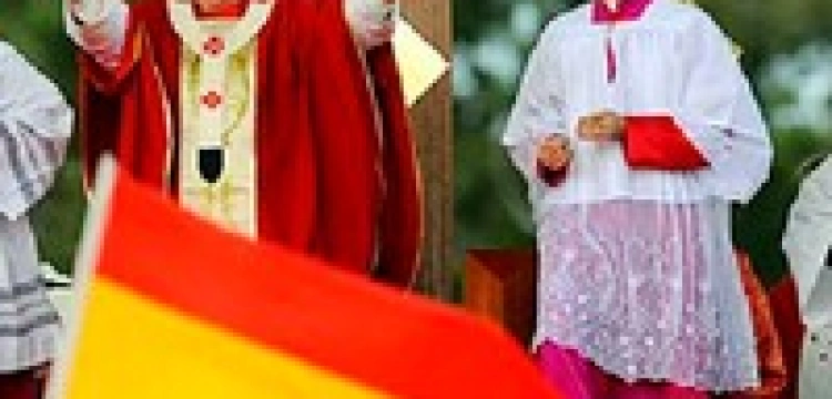 Europejska centroprawica wraca do religii?