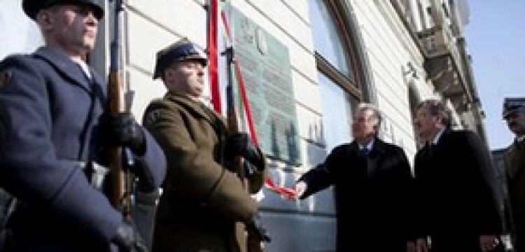 „W Hołdzie Narodowi Węgierskiemu”