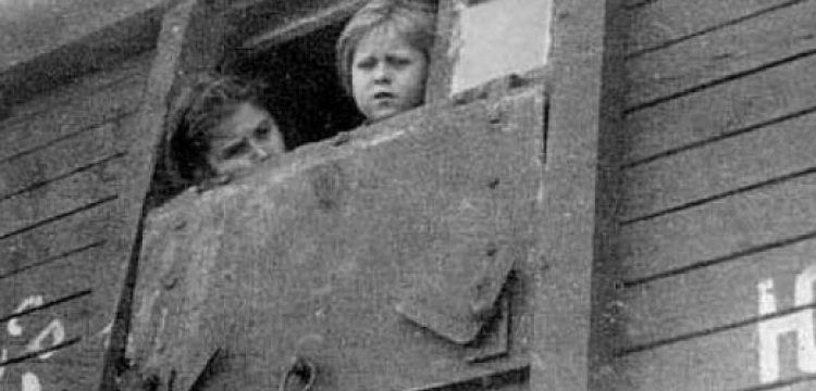 Rząd bardziej ceni UE niż Polaków