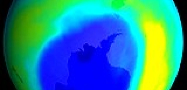 W walce z dziurą ozonową lekarstwo gorsze od choroby