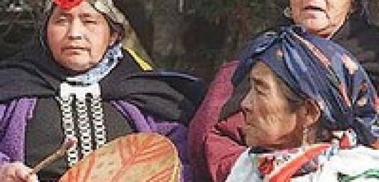 Biskupi mediują między władzami Chile a Indianami