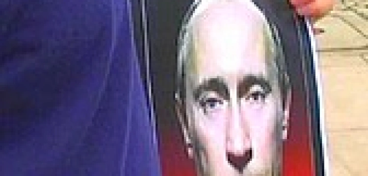 Studenci przeciw propagandzie Gazpromu na Uniwersytecie Warszawskim - zobacz film