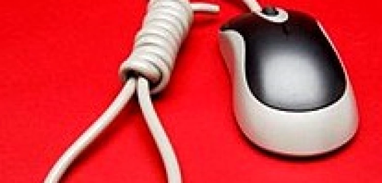 Namawiają do samobójstw przez internet i są bezkarni