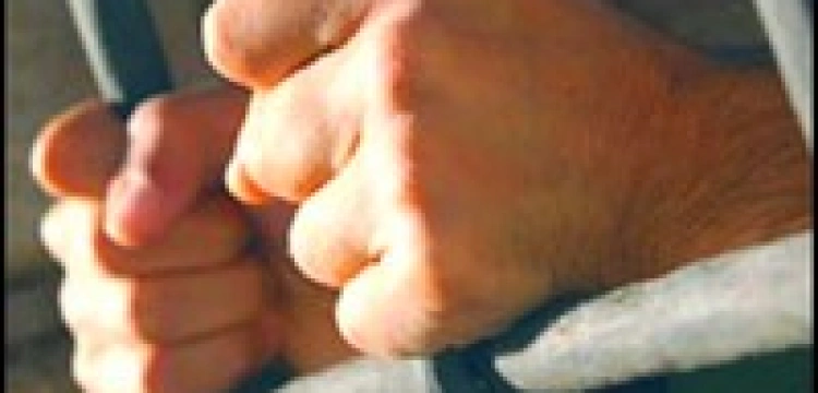 Biblia nieodpowiednia dla więźniów?