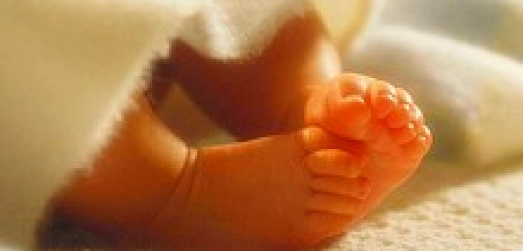 Urodził się, choć matka poddała się sterylizacji