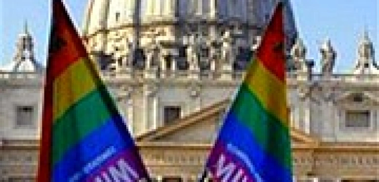 Amerykański biskup przeciwko Watykanowi w sprawie homoseksualizmu