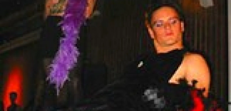 Teologia ciała do sześcianu?