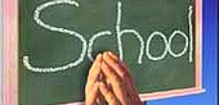 Dyrektor szkoły pójdzie do kryminału za modlitwę?