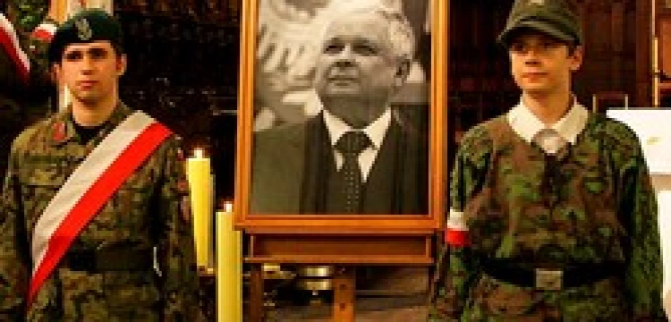 Mija osiem miesięcy od katastrofy. Rusza "Ruch Smoleński" 