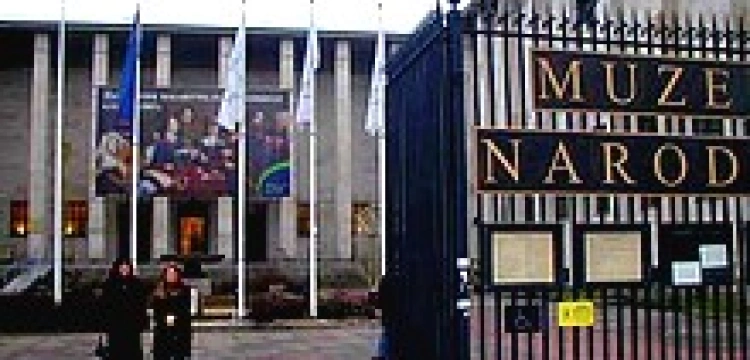Bronią Muzeum Narodowego przed homowystawą
