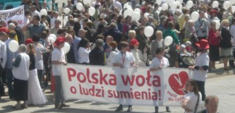 Marsze dla Życia jako nowa forma duszpasterstwa i dialogu społecznego