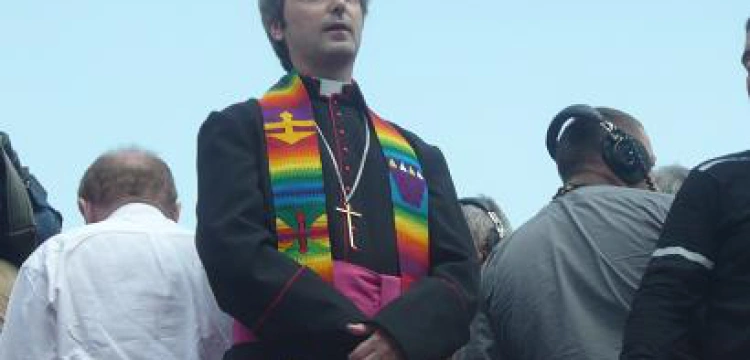 Znany działacz gejowski Szymon Niemiec został biskupem