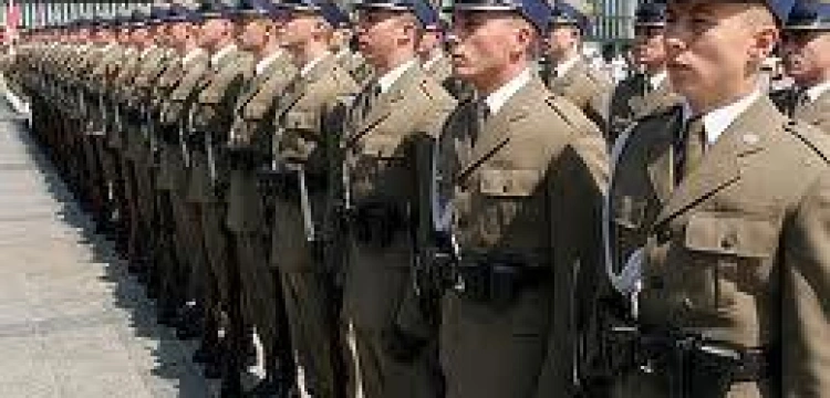 Reforma Ordynariatu WP: 1 ksiądz na 1000 żołnierzy