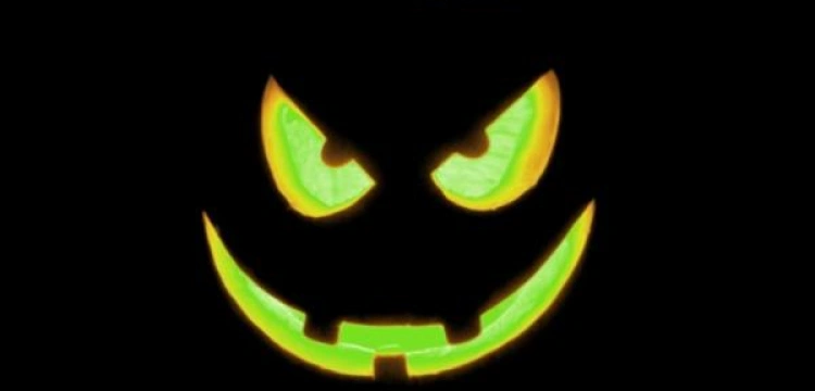 Życie drzewa i zwierzęcia ponad życiem człowieka