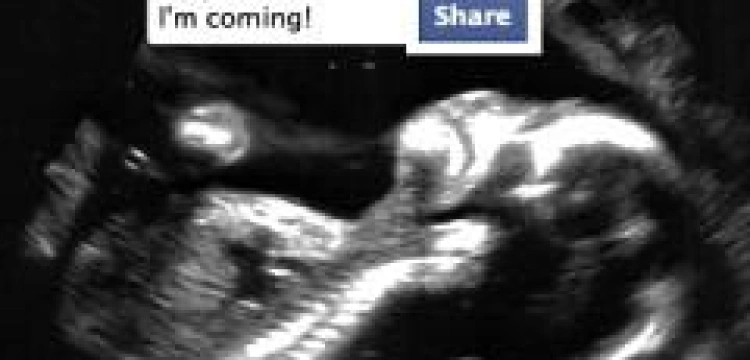 Zaproś swoje nienarodzone dziecko na Facebooka