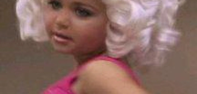 Pedofilskie pokazy mody?