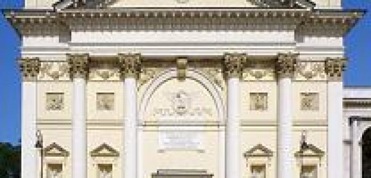 Włamanie do kościoła św. Anny w Warszawie