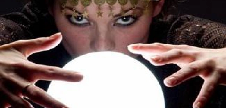 3 mln Polaków korzysta z usług ezoterycznych w sieci