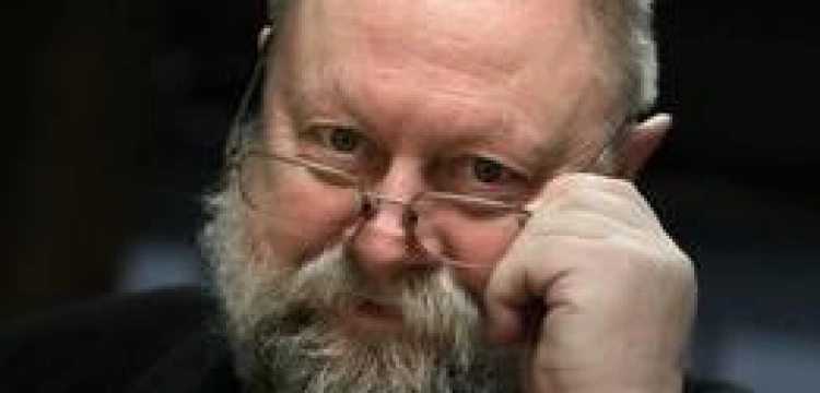 Prof. Bralczyk: "Pan ksiądz" to manifestacja negatywnego stosunku