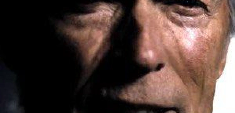 Eastwood poparł Obamę czy reklamował samochody?