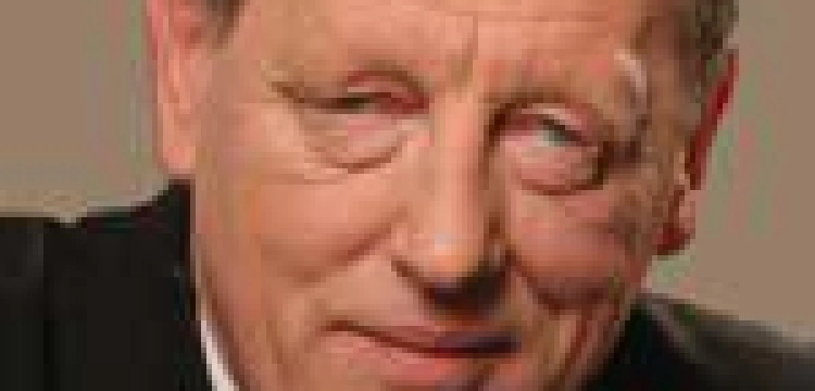 Szyszko: Chrońmy puszcze i lasy przed zakusami rządu i ekologów