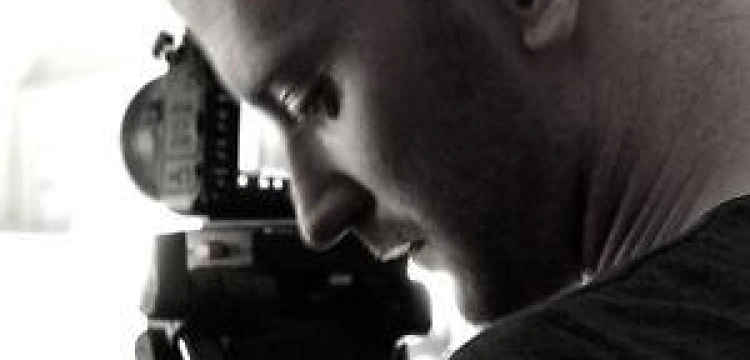 Lewicowy twórca: Wyrzucicie do śmieci swoją arafatkę. Ja tak zrobiłem