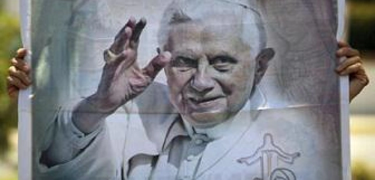 Benedykt XVI: &quot;Przybywam jako pielgrzym miłosierdzia&quot;