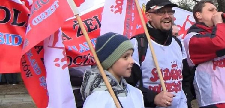 Jak Niesiołowski chciał przechytrzyć „Solidarność”. Zobacz film