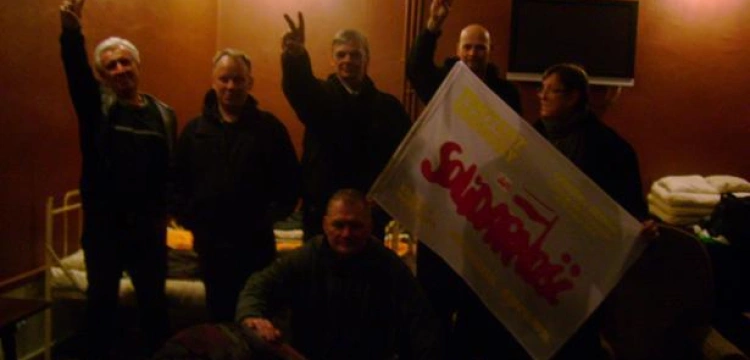 Głodówka w Warszawie – 2 dzień, zaproszenie na niedzielną Mszę św. Fotoreportaż