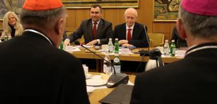 Biskupi rozmawiali z Bonim