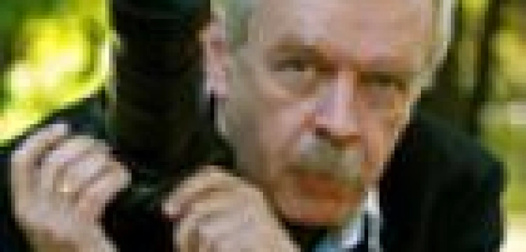 Ludzie Tuska zwolnili z kancelarii 60-letniego fotografa. Był za stary?