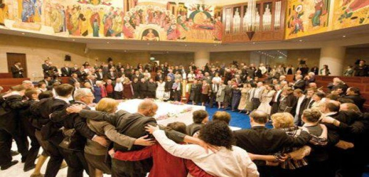 Watykan: jeszcze w kwietniu debata o neokatechumenalnej Eucharystii