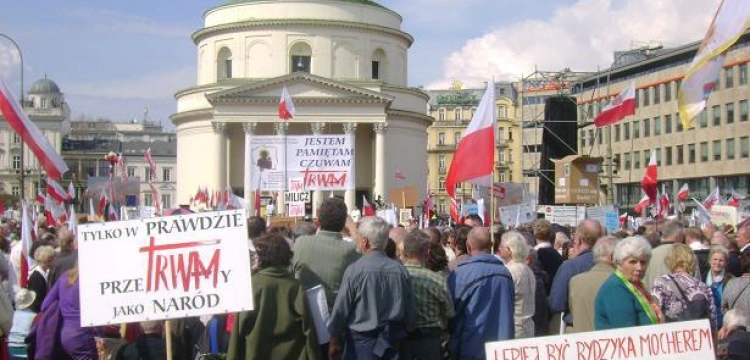 Radio Maryja wyprowadzi na ulice Warszawy nawet 200 tys. osób