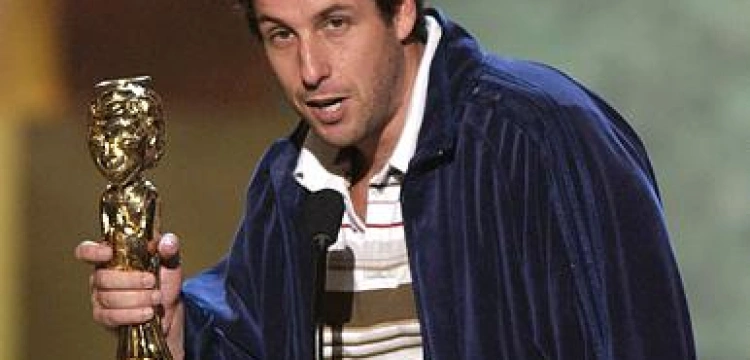 Pokrzywdzony Adam Sandler