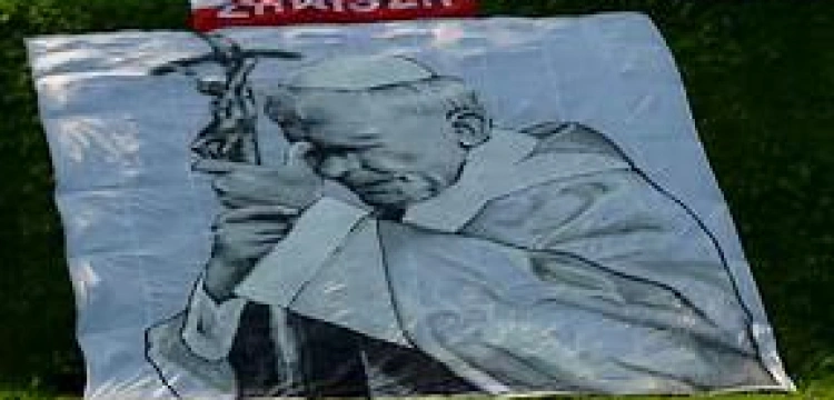 Jan Paweł II aresztowany przez policję