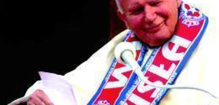 Duszpasterz kibiców: Czy Jana Pawła II chce się wyeliminować z naszego życia?