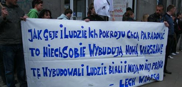 Cytatem z Wałęsy w Paradę Równości. Fotoreportaż