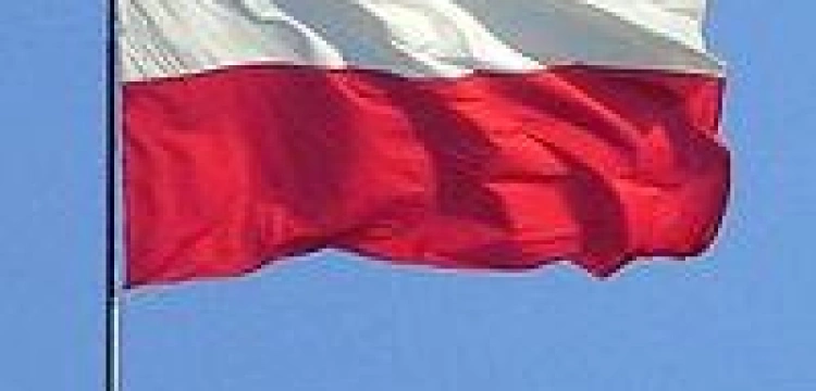 Coca-Cola i Warka znieważyły polską flagę