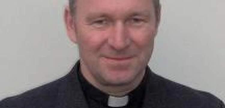 Papież odwołuje z urzędu metropolitę