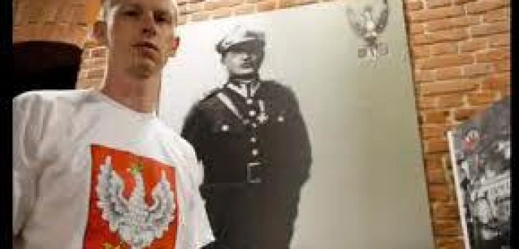 Majewski: Ekipie Tomasza Lisa nie przeszkadza Nergal, ale patriotyczny raper już tak!