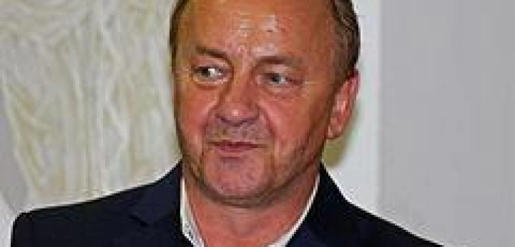 Następny "inteligent" atakuje Kościół katolicki. I robi to z pozycji zakompleksionego człowieka